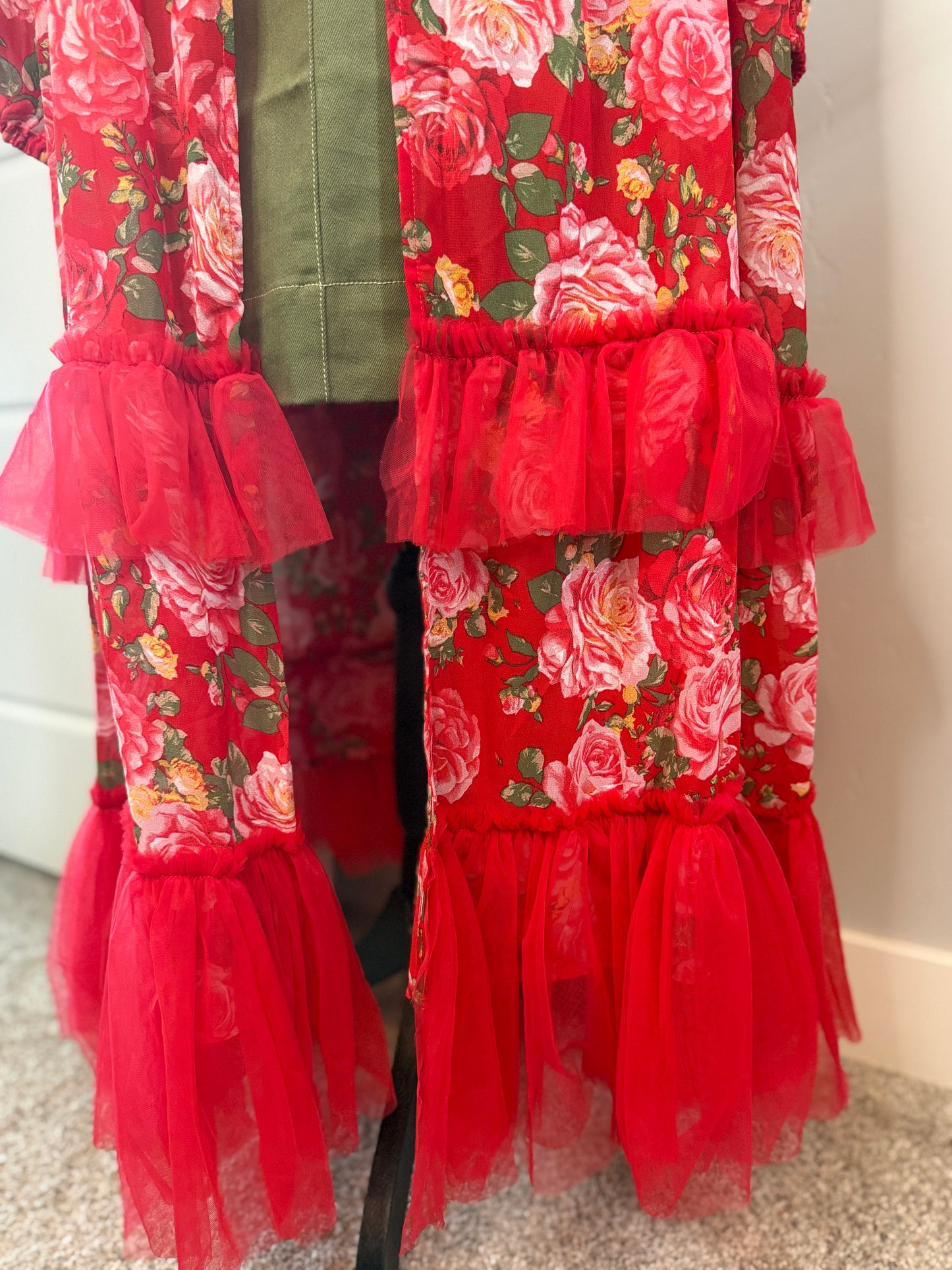 ROSE TIE DUSTER