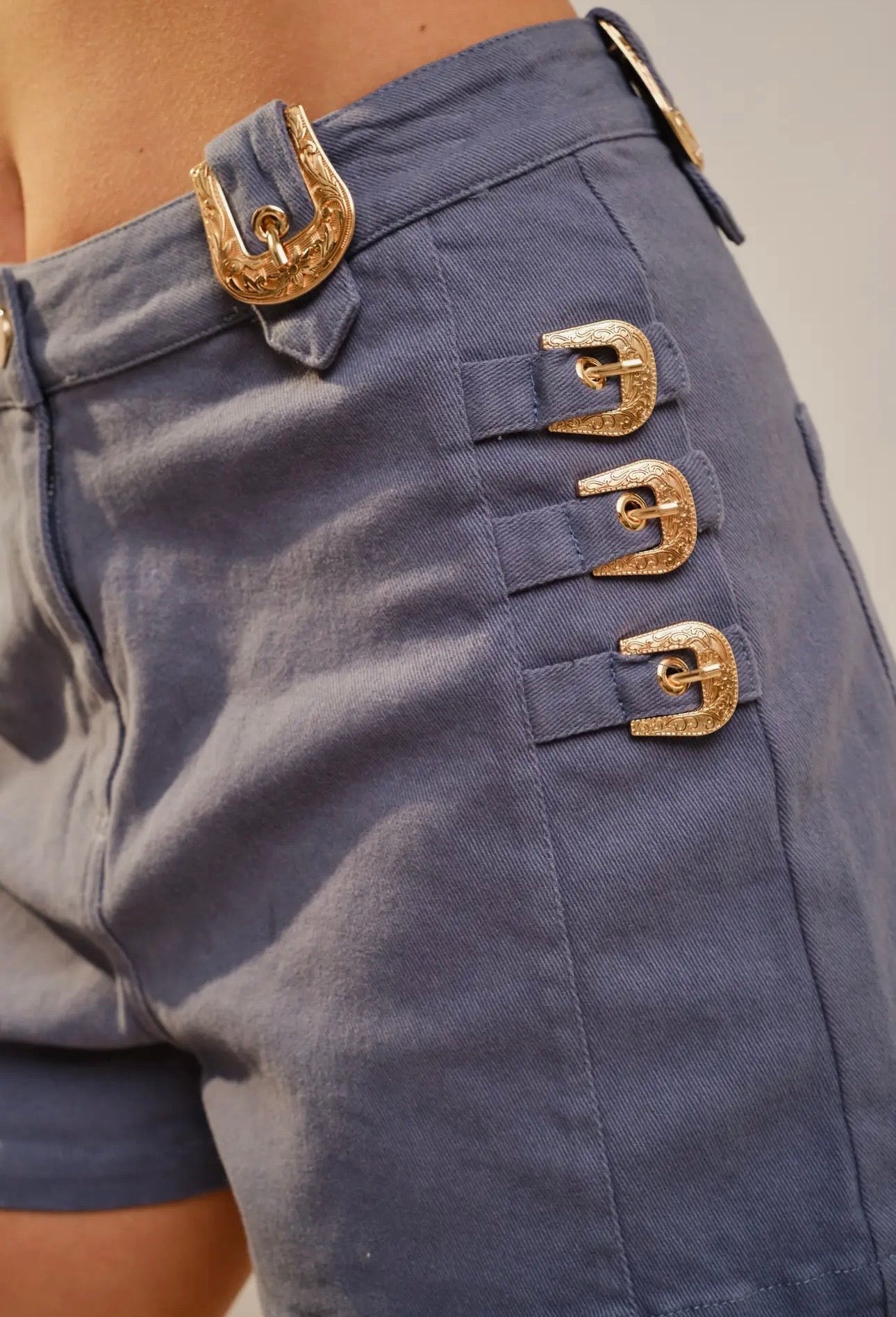 WESTERN BUCKLE SHORTS