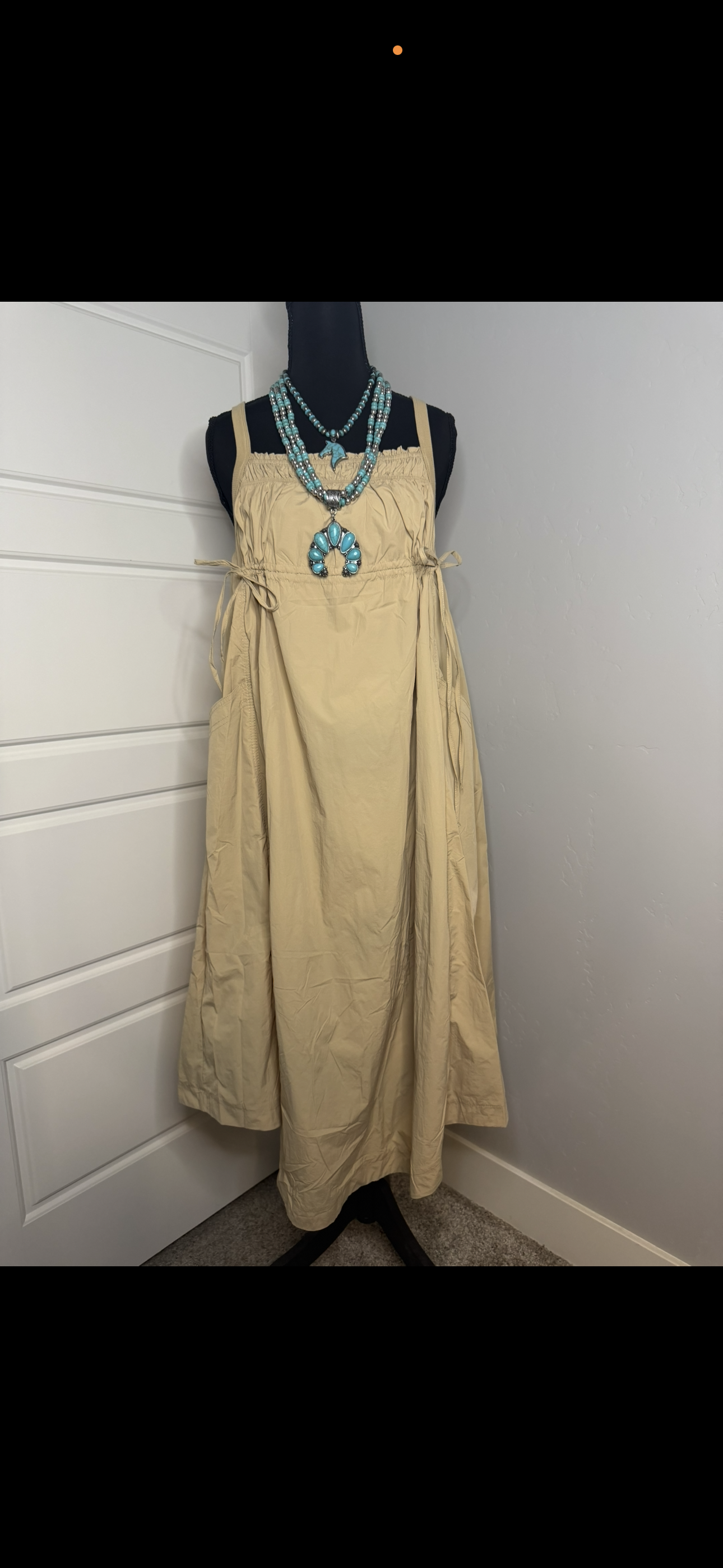 DRESSES & SKIRTS