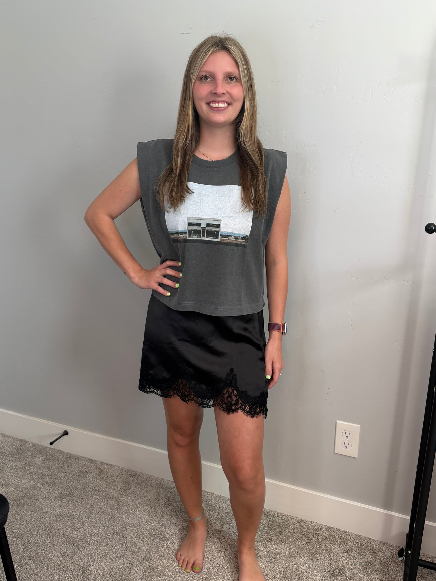 SATIN LACE MINI SKIRT