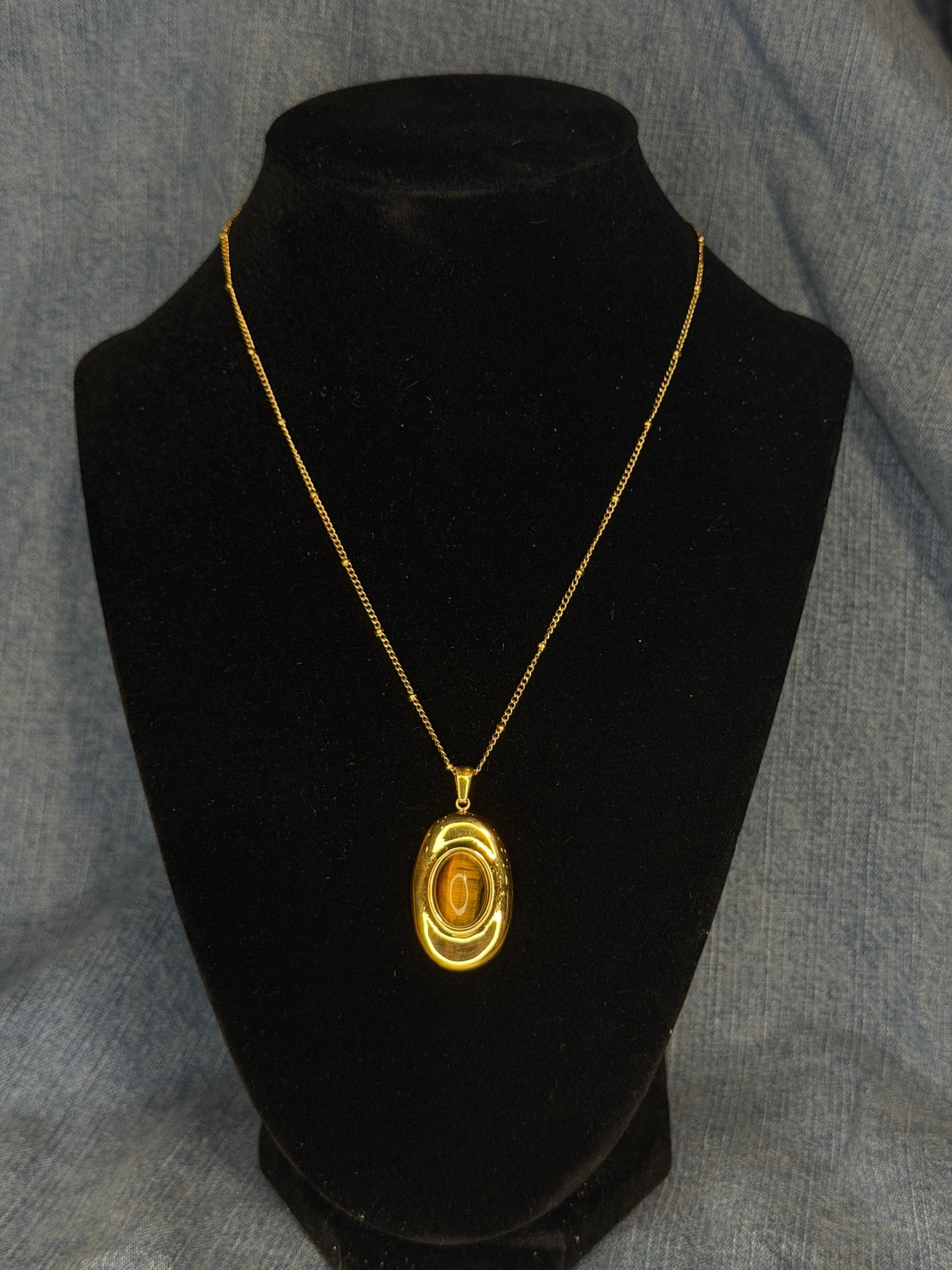 Oval Tiger Eye Necklace