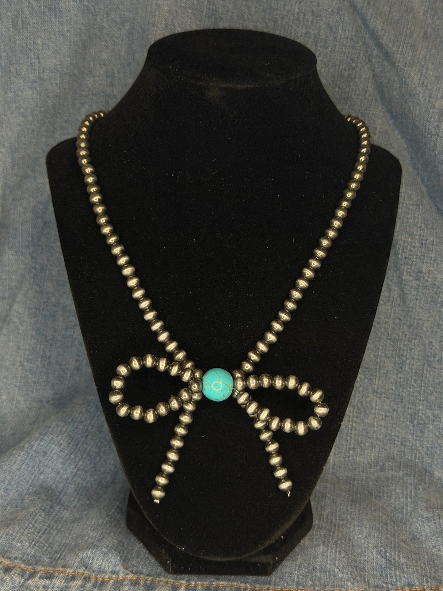 Silver Pearl Bow Necklace