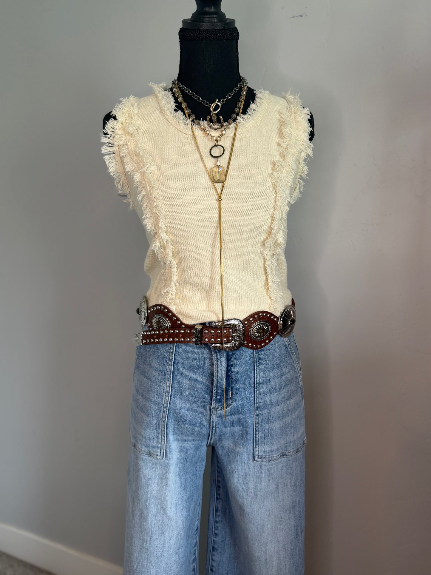 FRAYED TANK