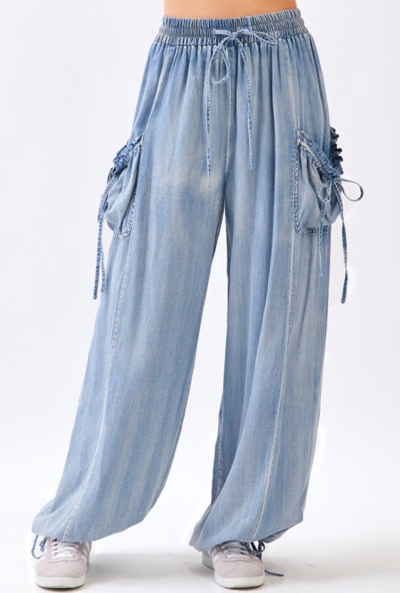 LIGHT WASHED PANTS