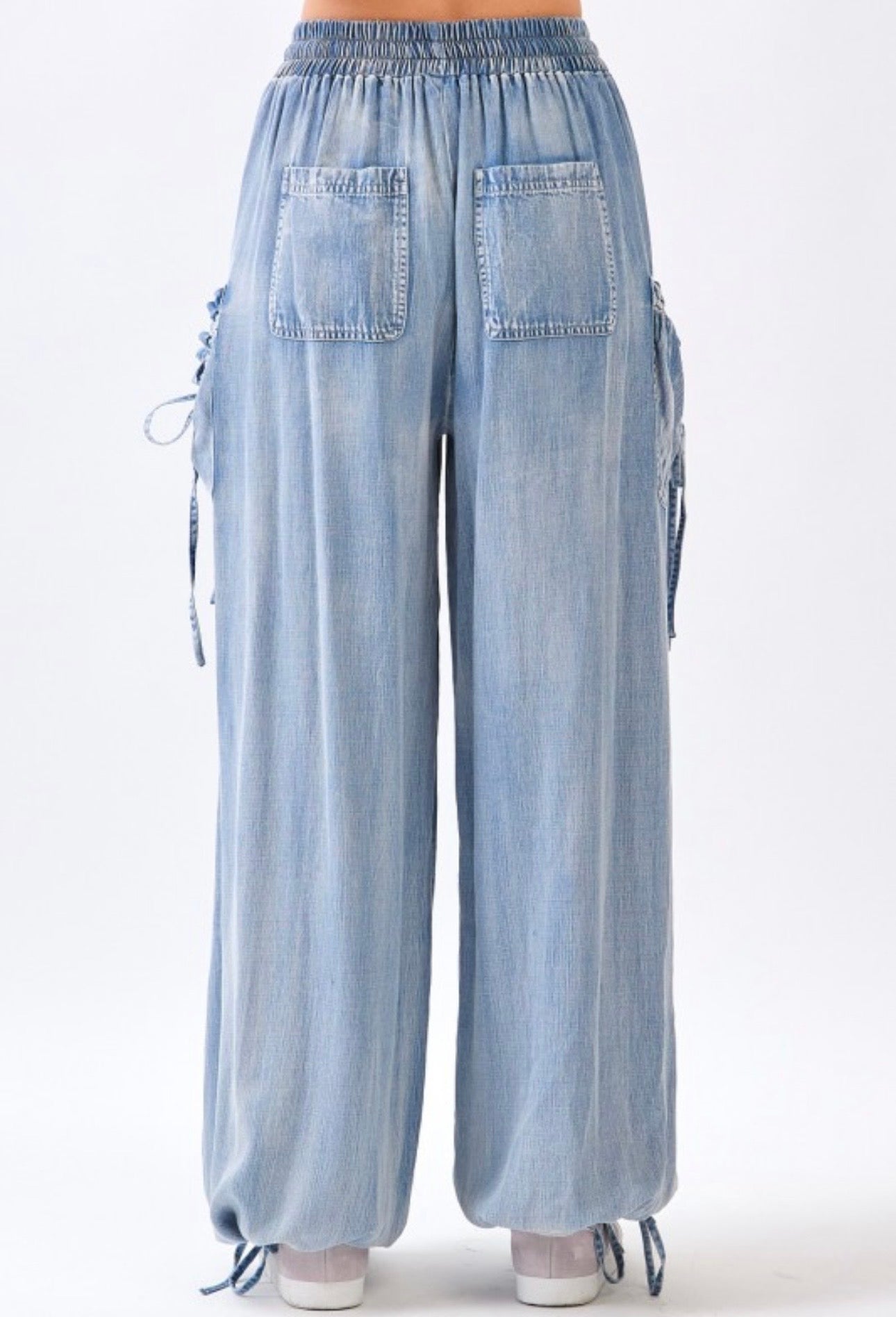 LIGHT WASHED PANTS