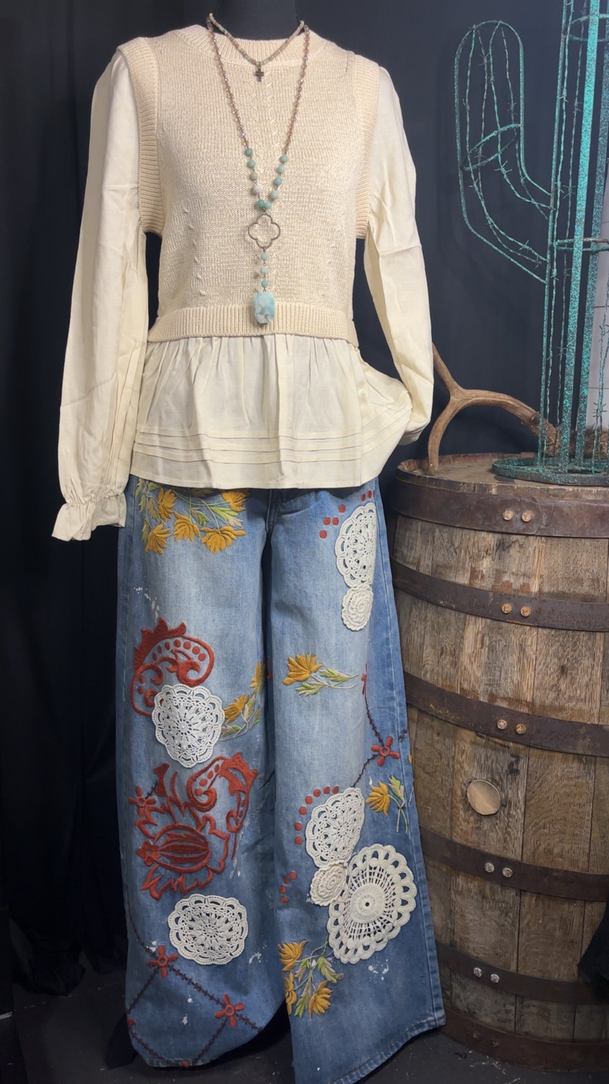 SWEATER VEST BLOUSE