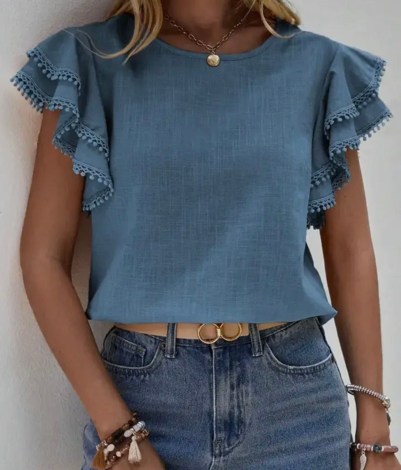 RUFFLE SLEEVE POM POM BLOUSE
