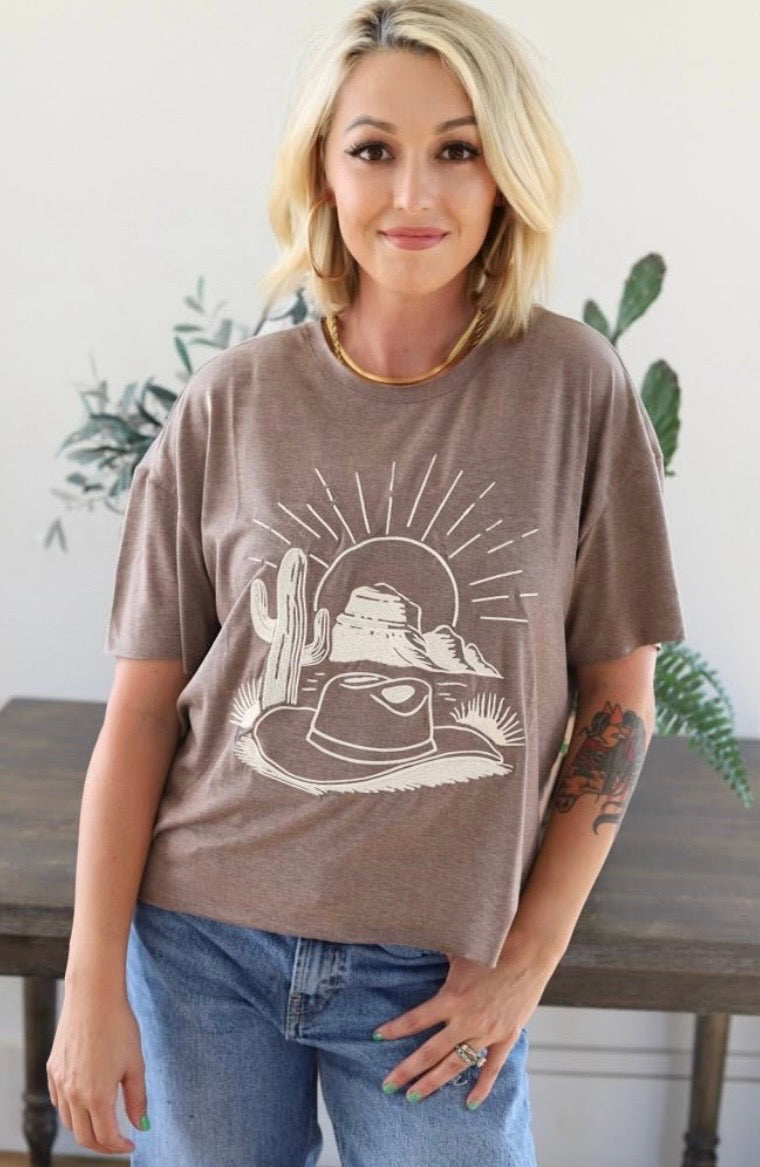SUNRISE HAT EMBROIDERY TEE