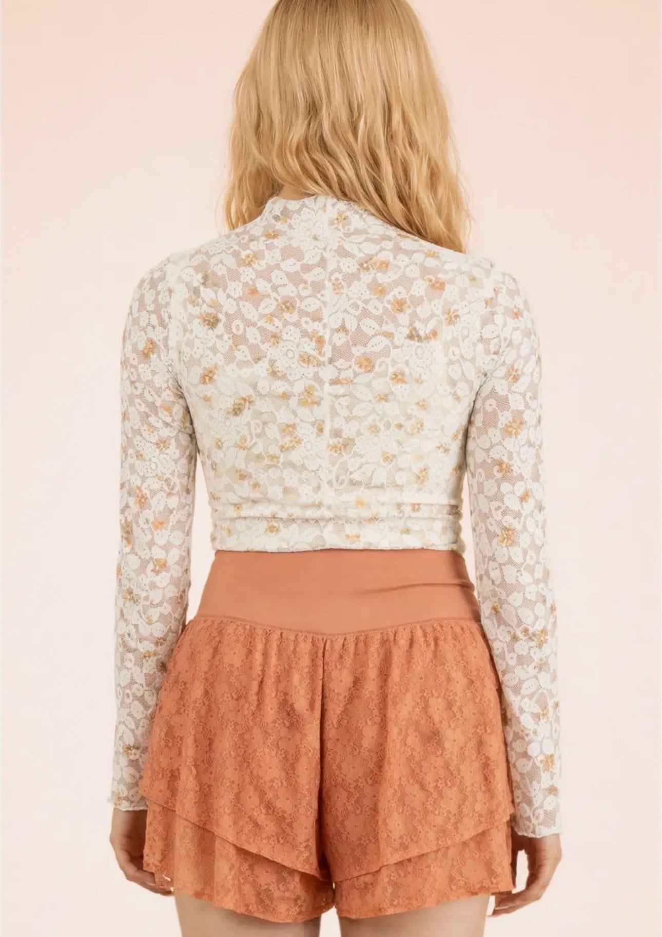 ROSE LACE TOP