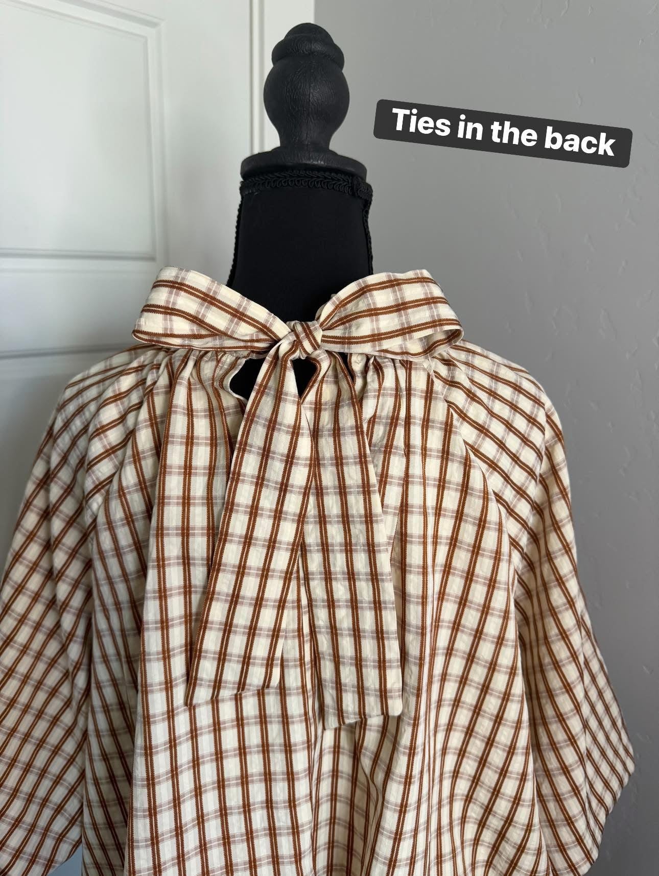 Balloon Sleeve Top